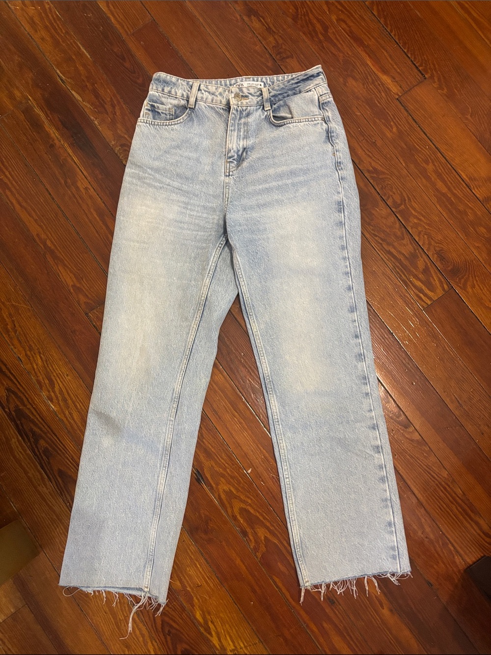 Zara- Light Wash Women's Straight-Leg Jeans